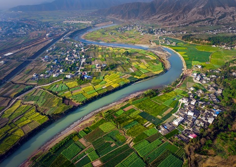 四川省资源能源投资疏导基金实现首个投资项目签约