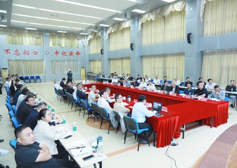 海南省全域地皮综合整治招商推介活动和经验互换座谈会进行<br>邀专家为全域地皮综合整治“切脉问诊”